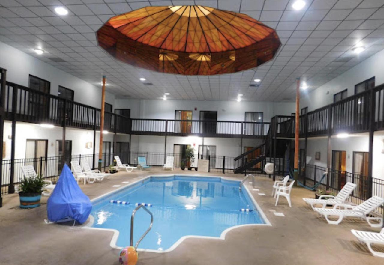 Hutchi Bell Otel South Hutchinson Dış mekan fotoğraf